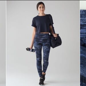 Lululemon Wunder Under Hi-Rise Tight, size 8